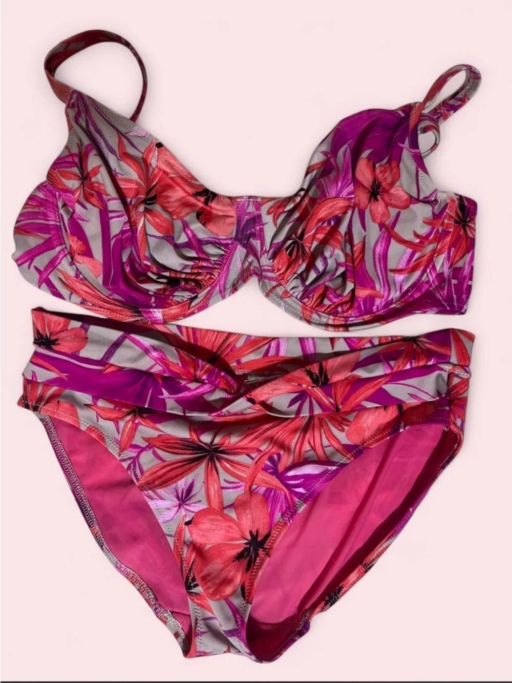 Floral D+ underwire curve holding orange and pink bikini set Meduim 2pc vactaion
